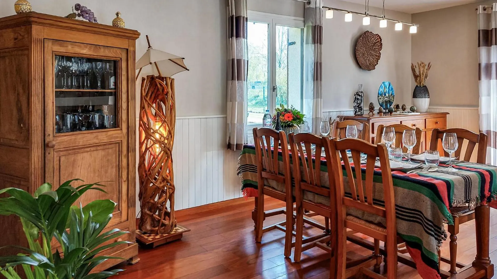 4 Bedroom Cozy Home In Riec-sur-Bélon Prázdninový dům
